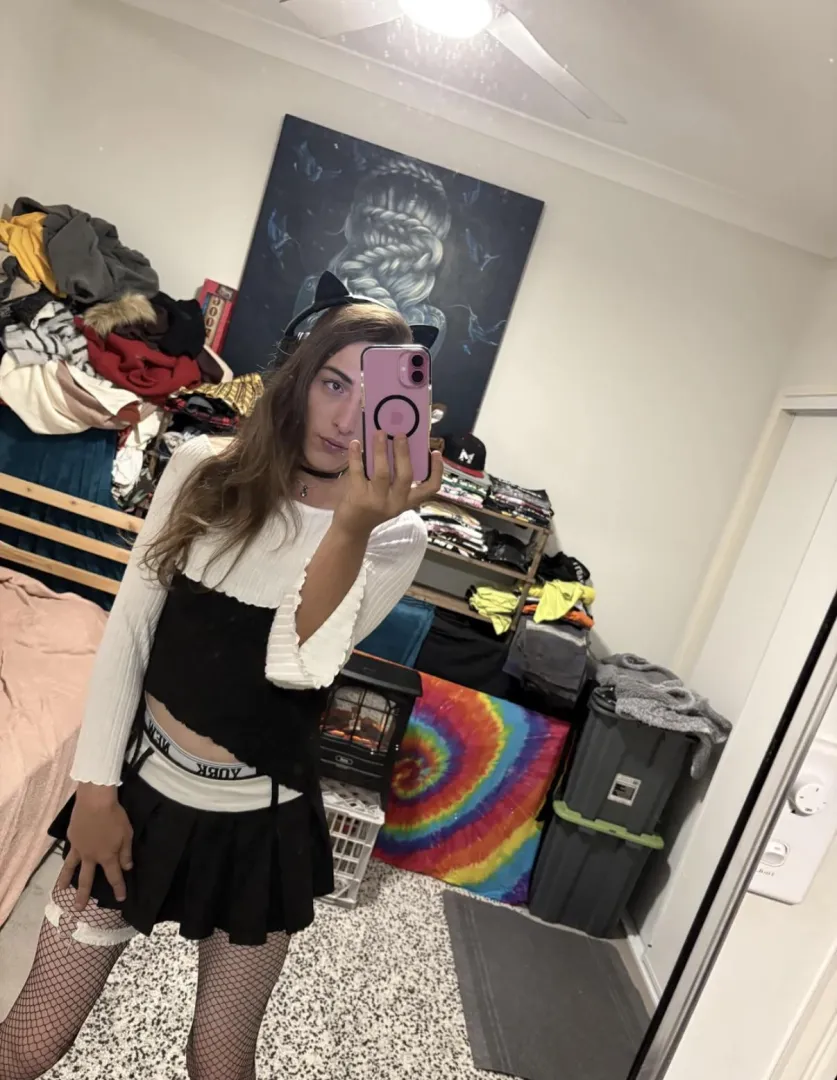 21 femboy m doing meets all day hmu to get drained posted by Dry_Moose2406