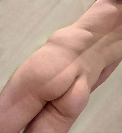 21 have some cake  by youngloadin