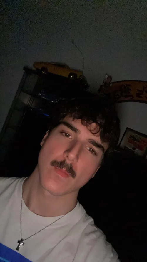 21 Straight getting faded looking for similar bros US only hmu by Creative_Basket_2345