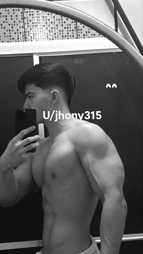 [21] The king is here by jhony315