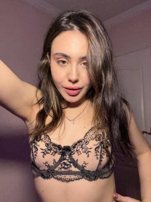 21F EU baddie, energy building, patience low, chaos forming… locals, act fast ;) by Cotiniaskye