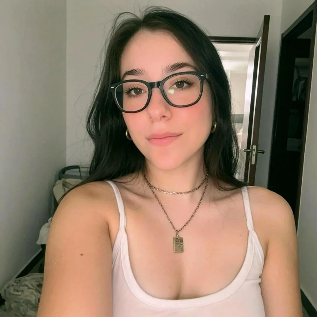 21F here in NC finding a fwb. don’t reach out if you are not here posted by CrystalNyxe