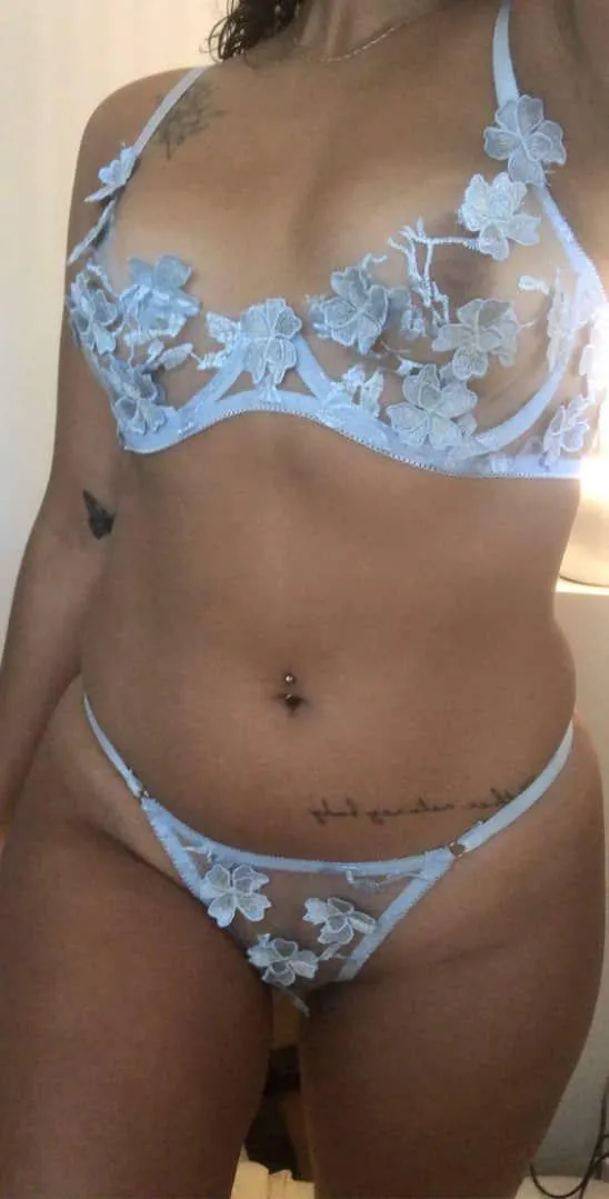 21f I'm down to give some head I'm horny asf posted by GreatLakepet