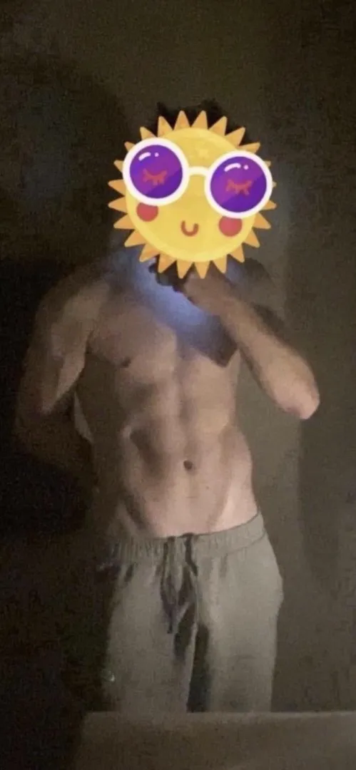 21m4a nw burbs looking for fun;) posted by nicklevo04