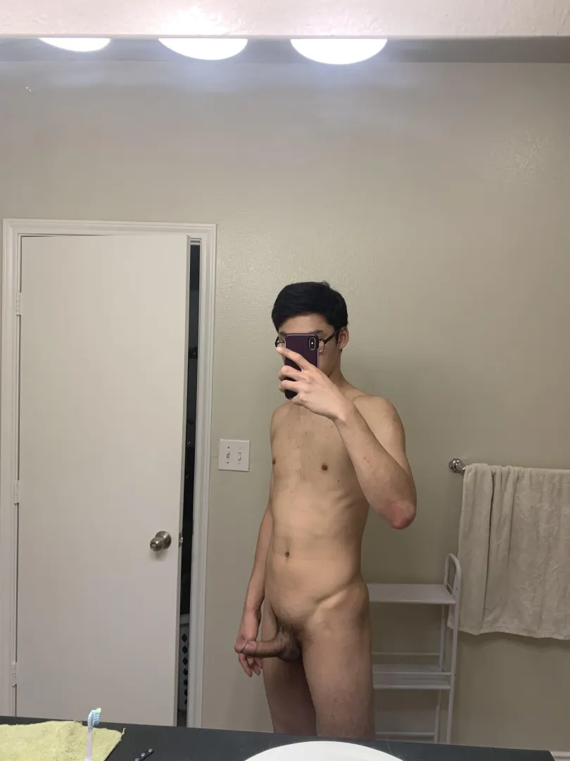 21M4F / MF Looking for a regular relationship with single women or couples posted by Pretend_Highlight_91