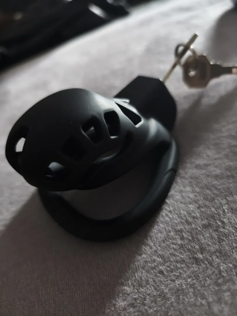 [21]Suche Kontakt zu anderen sissys posted by Point_Leather