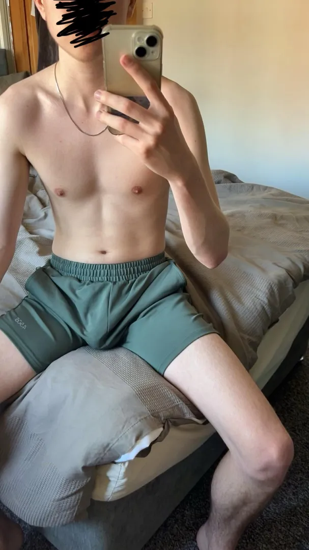 22 gay posted by Money-Newspaper8877