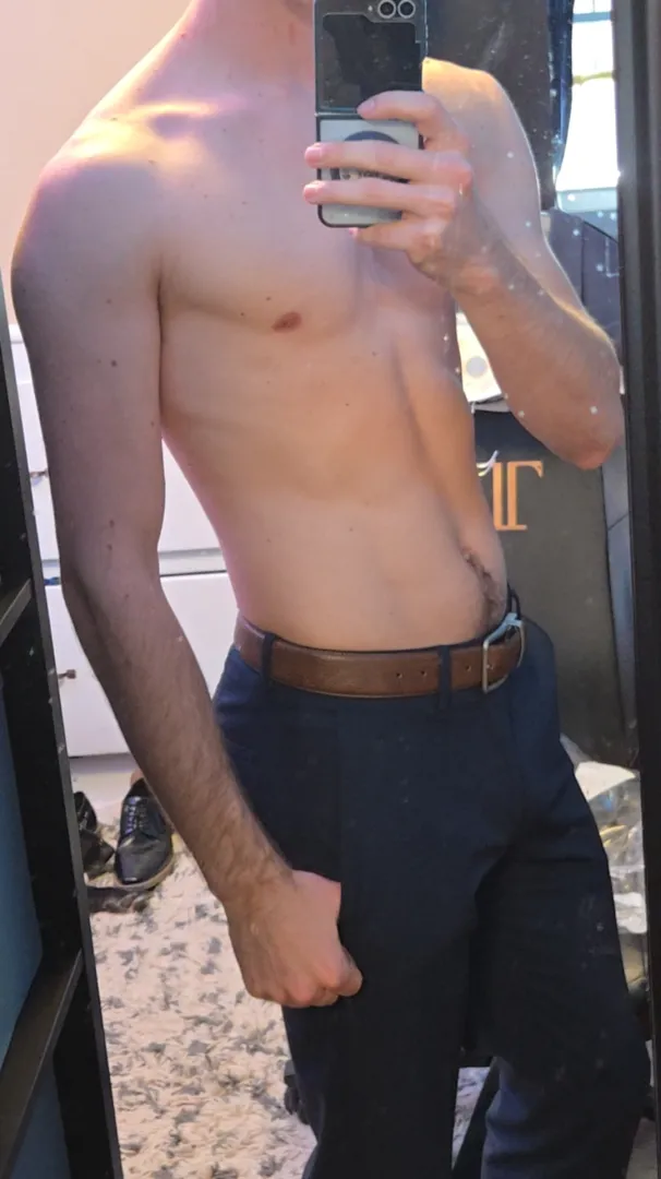 22 M4F in east lansing, dms open posted by Business-Dot-6983