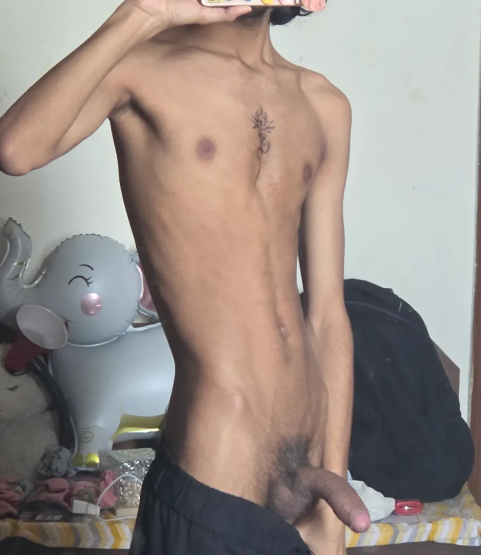 22 VT saket (can host), smoke up/ makeout? posted by thatgaynerd02