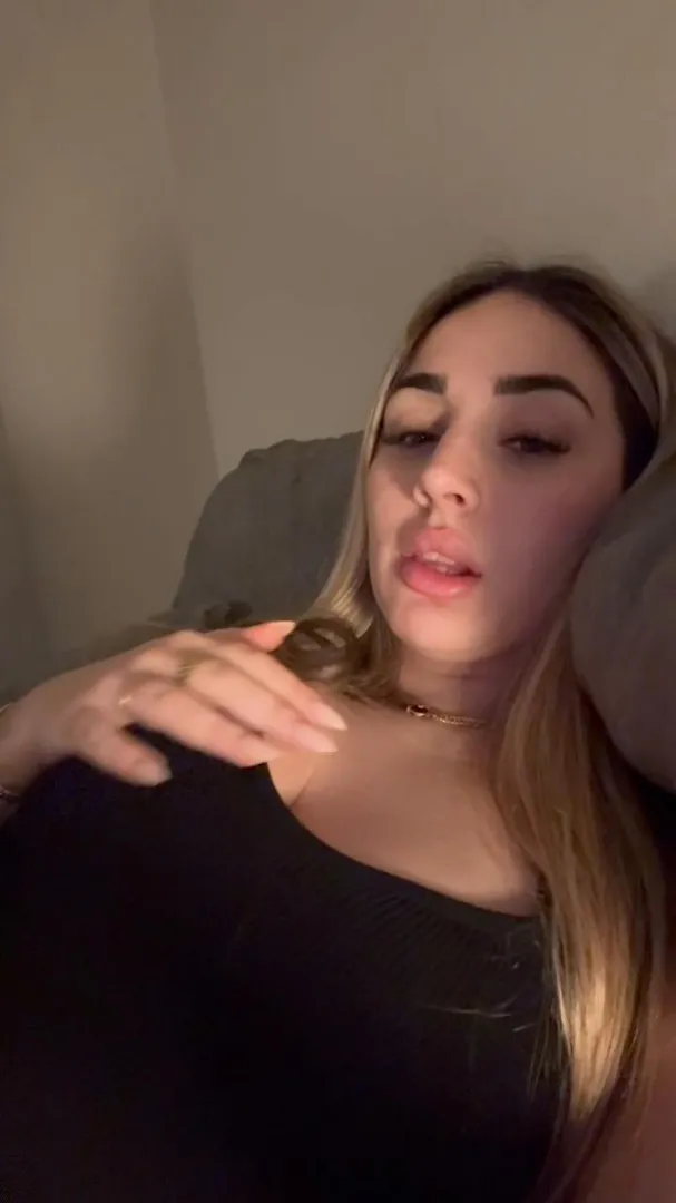 22f clean, discreet and very ready posted by Dreamy_Princess_88