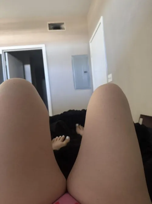 22F who’s down to get drained rn by el_chino2839