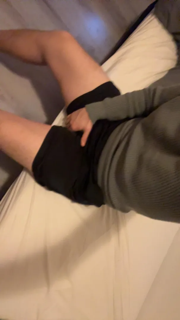 22m bi bro looking for a fun and chill bro sc: jaydenrems posted by Dangerous_Air5972