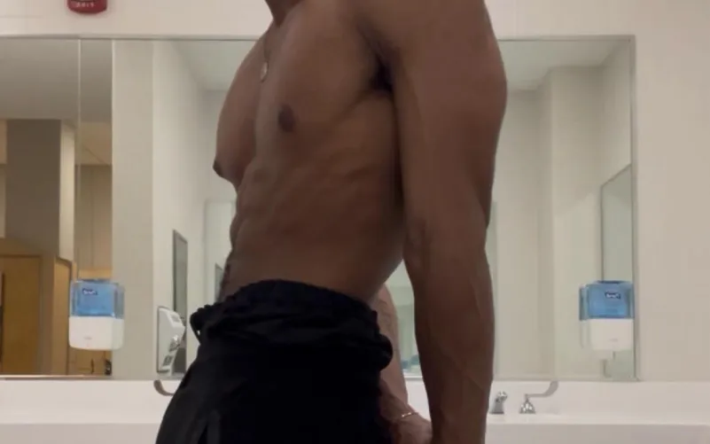 22M college bbc on spring break 4FM/F around Chicago suburbs/ Chicago *pics on page* by Spare-Acanthaceae-76