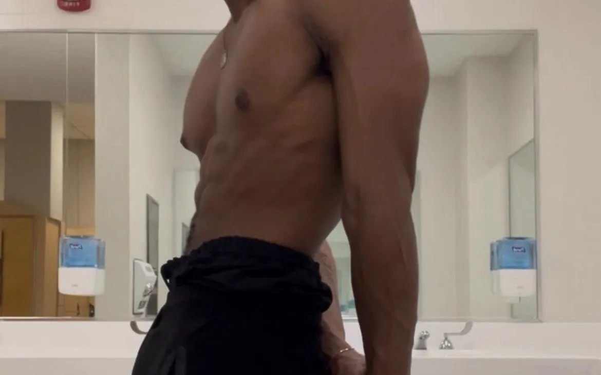 22M college bbc on spring break 4FM/F around Chicago suburbs/ Chicago *pics on page* posted by Spare-Acanthaceae-76