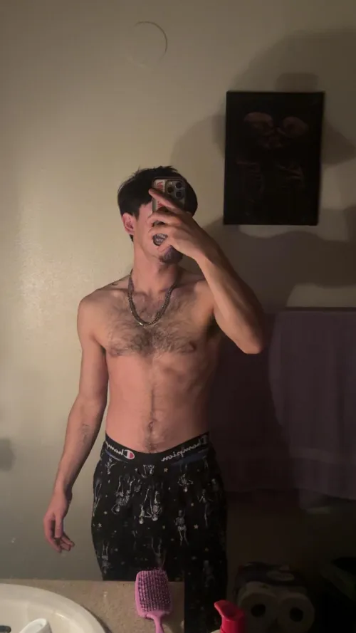 22M4F anyone available around 5? Hmu by yo_tony3