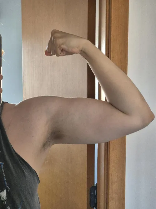 (23) come sniff it by pepper_620