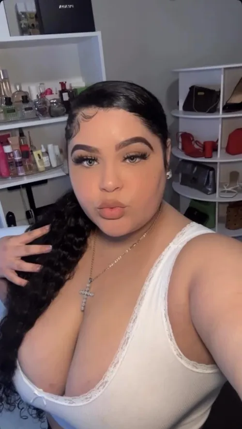 23 [F4M] #Orlando - Only react only if you like big tits by Temporary_Log_6182