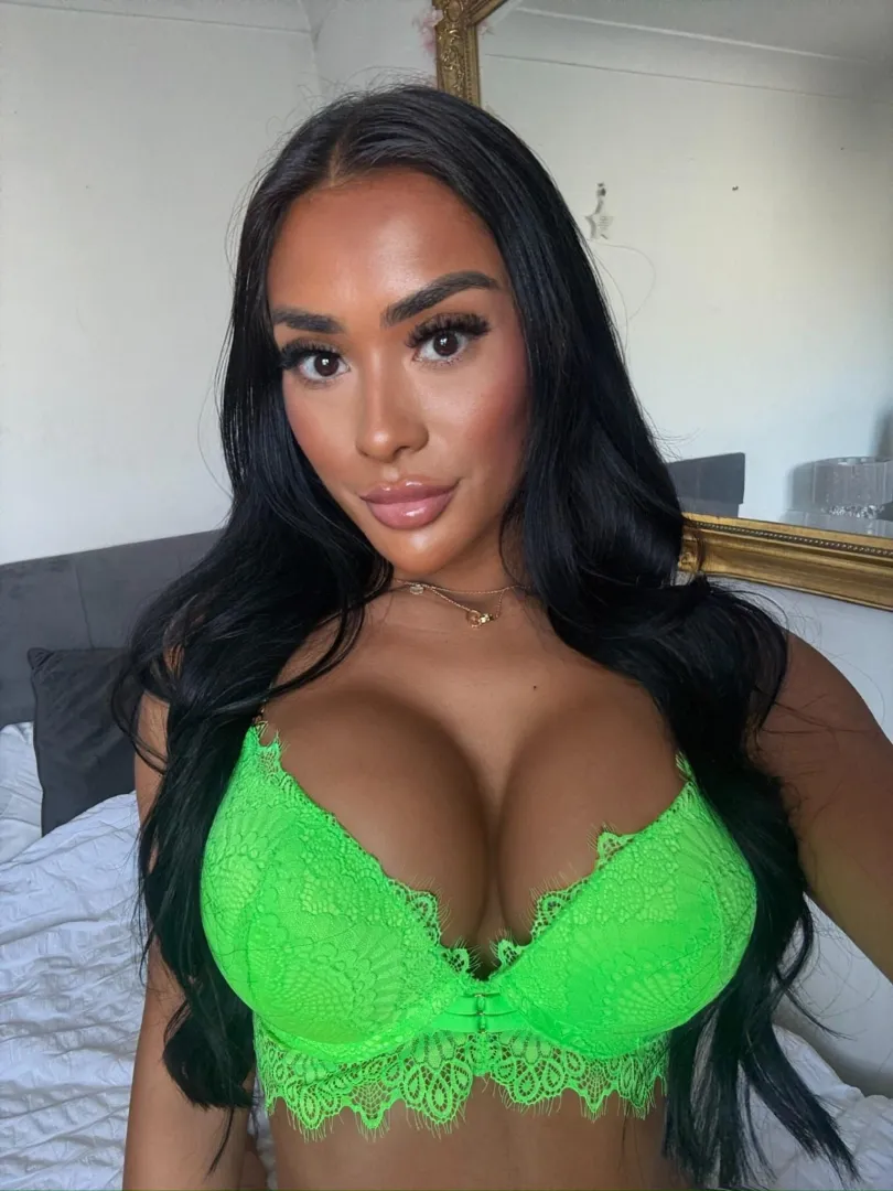 23 F4M Orlando posted by BlushandBold-