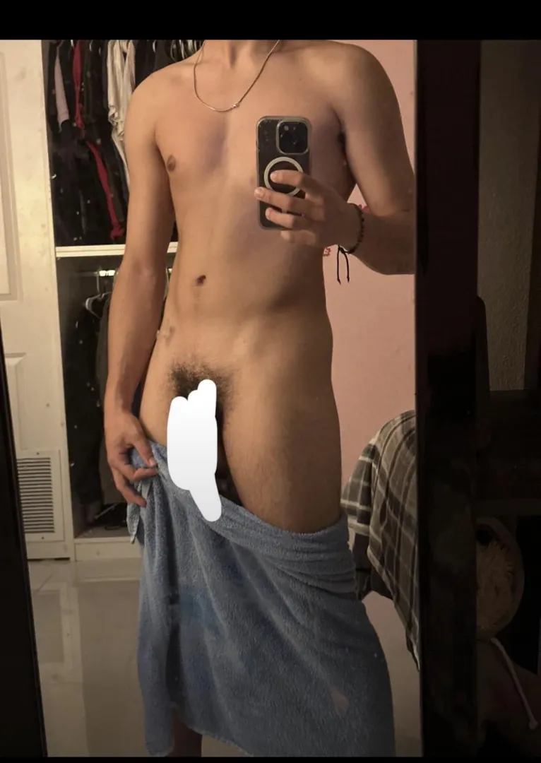 [23] [M]4[MF]-Miami -looking for sexy friends to chat with ;) posted by 00flexr-