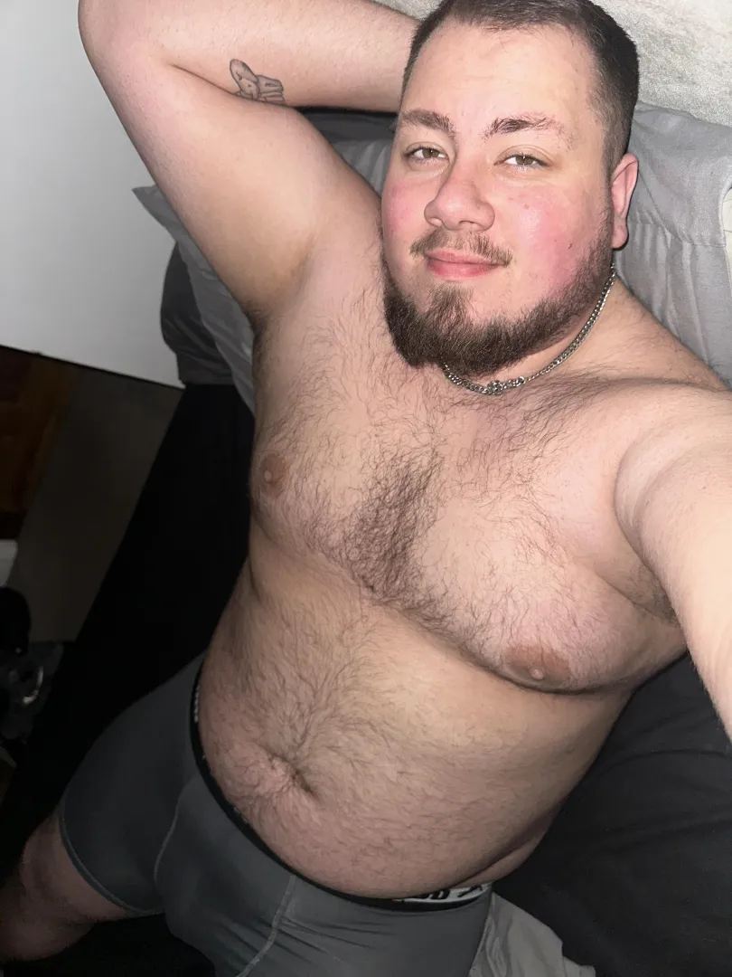23 masculine top here looking for 30+ bottom preferably chubby posted by DeskZealousideal7140