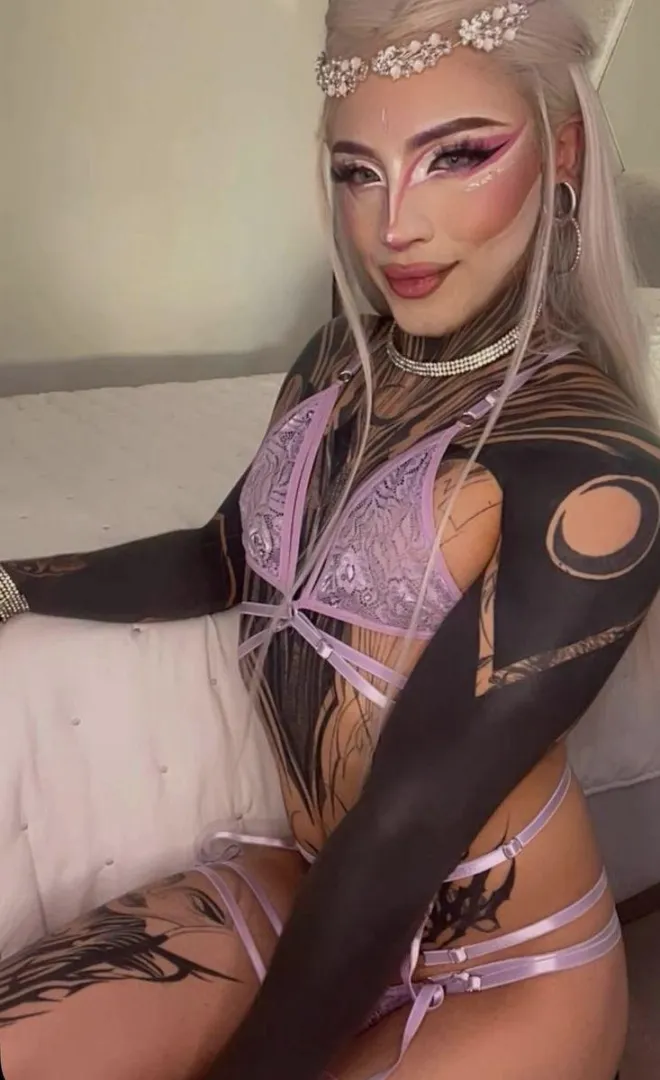 23 y.o. (F) T'G - Nyxx_yh still cant sleep posted by RentonDROP