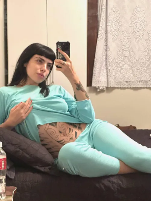 23F cum give me a shag so good i drip all over the sheets by marshliz