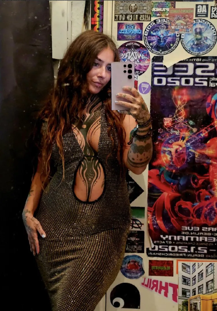 23f meet me and let’s find out posted by UseDue2541