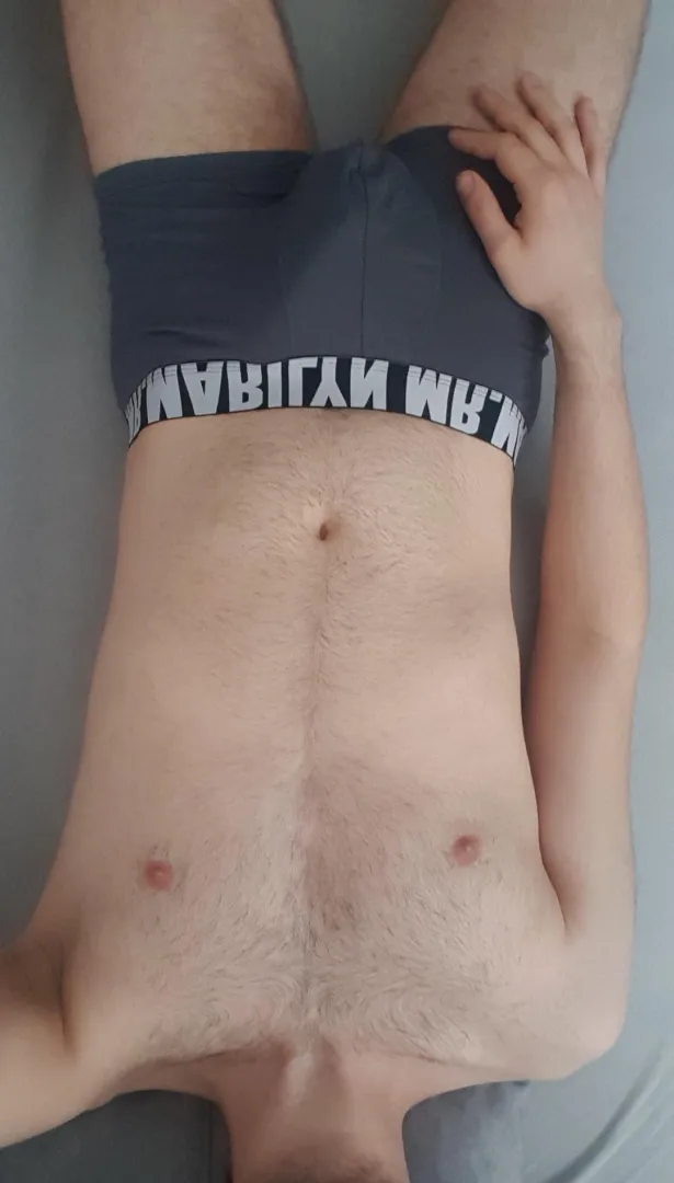 23M hmu, sc on my profile posted by Underwearlike