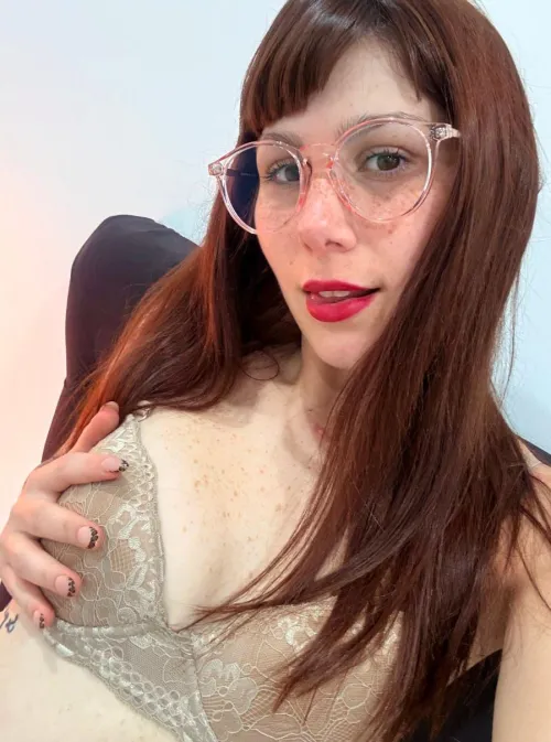 24 [F4M] any1 on? by Legitimate-Brush-597