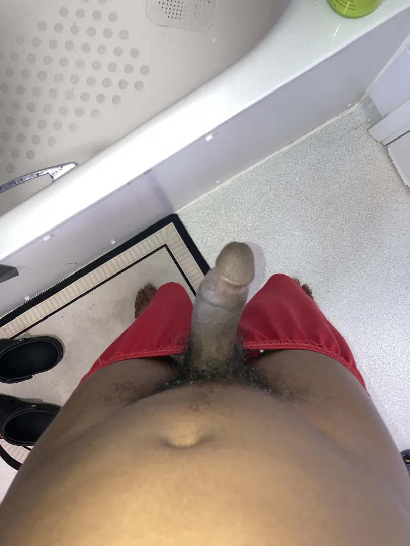 24 London [M4FM] looking to fuck hotwifes or gf 20+ posted by Mindless_Research405