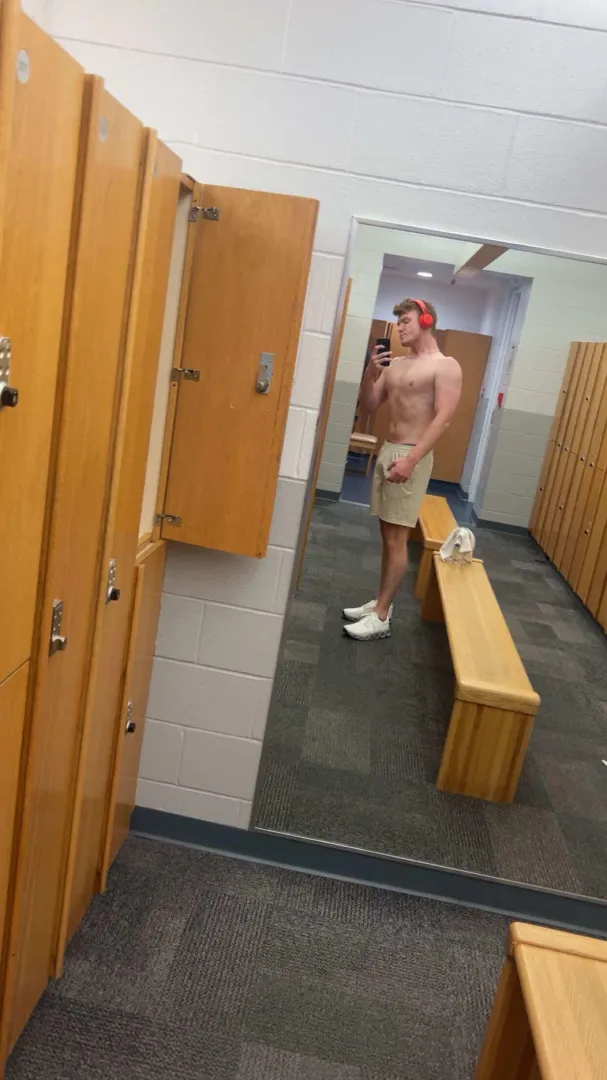 24 M looking for chill bro. Travel, outdoors, hiking, hunting, gym, boating posted by Kylejohnny4