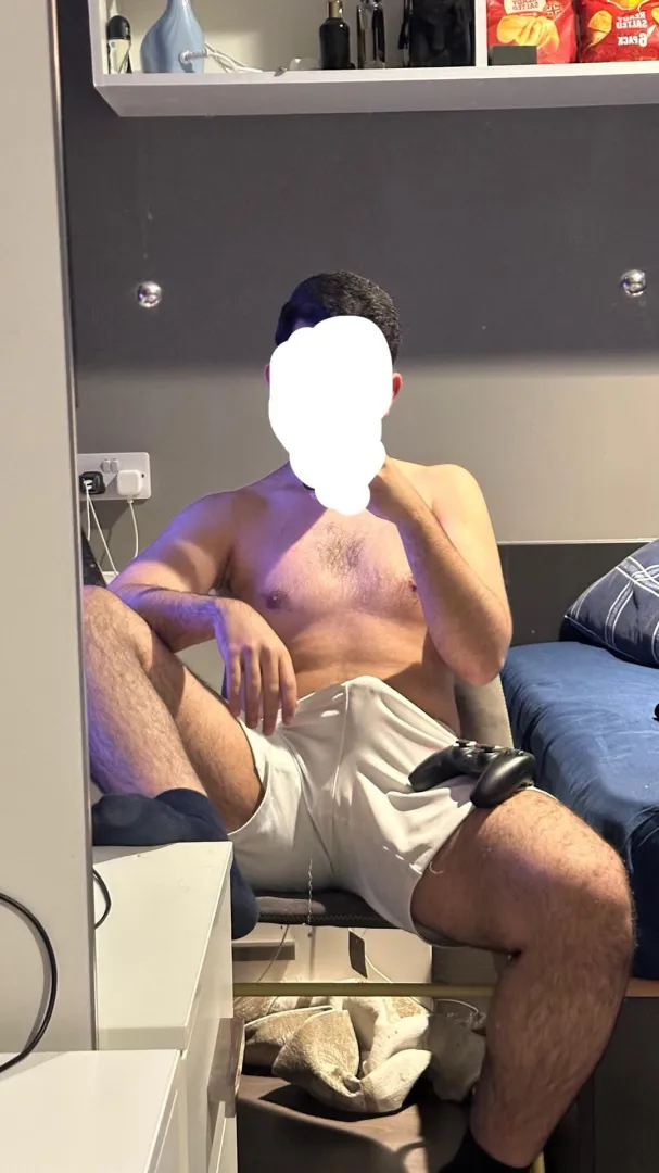 24 m4f looking for a fancy date in Newcastle posted by z_yrea