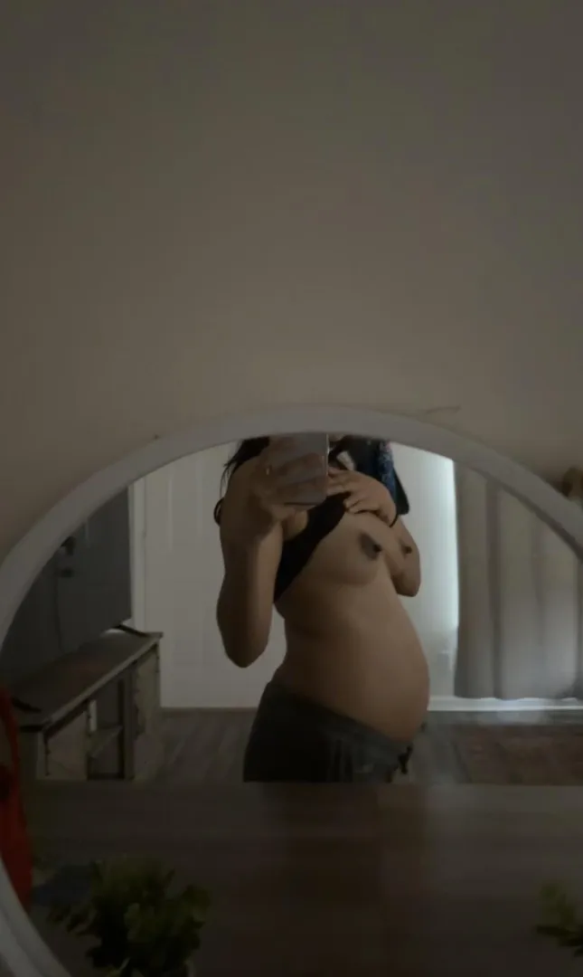 24 weeks & i think my sex drive is increasing finally ;) posted by xo-jayyy