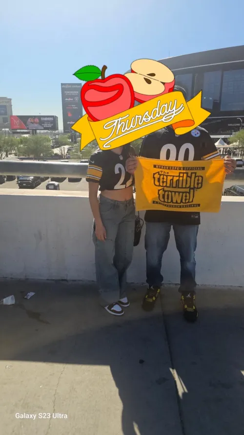 24F 25M looking for couple in Jacksonville Nc (910)(must verify) by FreakyKouple_