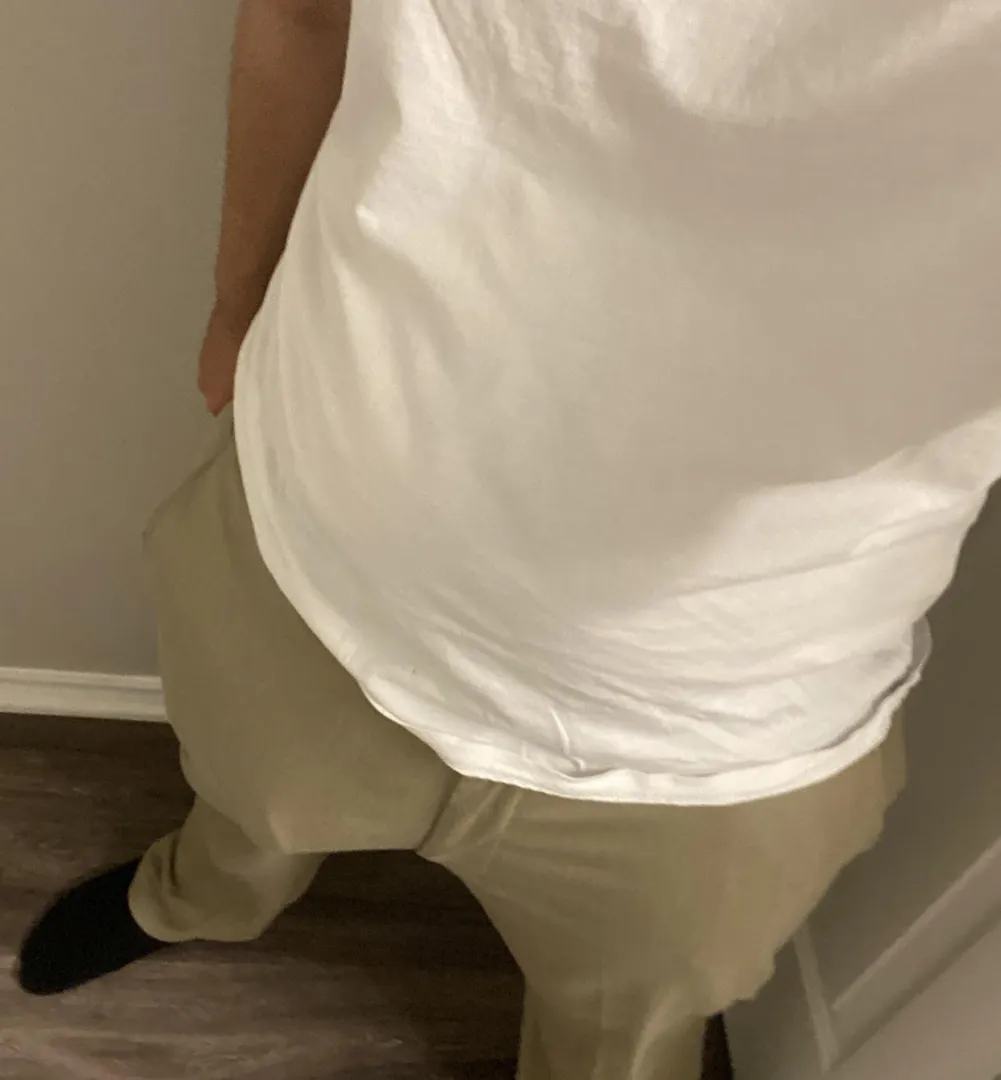 24M hosting couples / females posted by conten_jawn