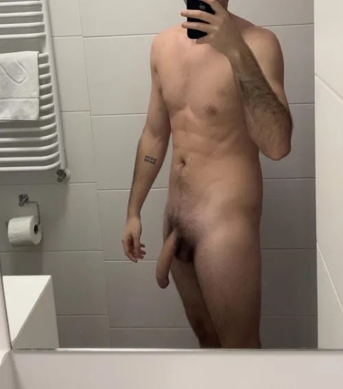 24M [M4MF] Polish bull in Thailand- lets play while he watches by PolishCouplesLover