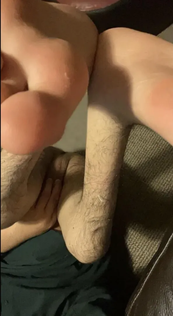 24M Spina Bifida (Gay) waiting for some fun guys ;) posted by funsizedsatyr