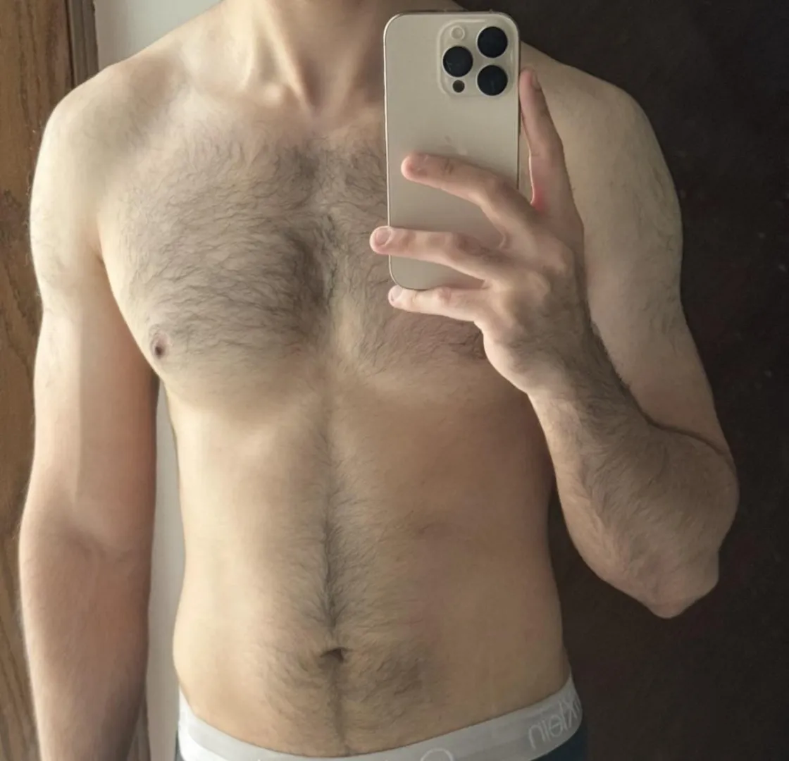 25 Arab masc guy seeking a masc, fit/muscular (hairy++) bro for a longterm bromance. Down to chill, chat, and jerk off together. Preferably someone who has Snap. posted by HornyyGuy__