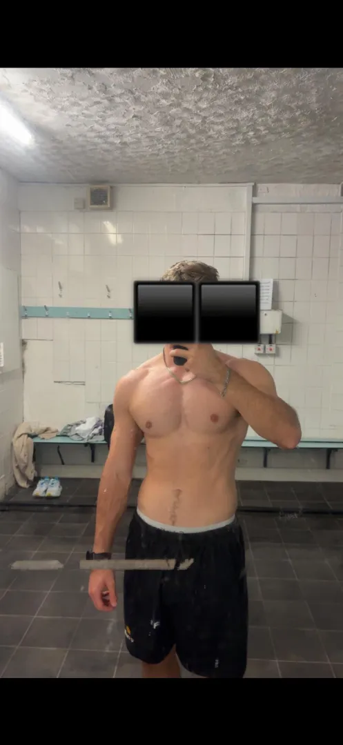 25 bi masc gym bro looking for similar muscle/athletic guys hmu with pic posted by mascbibros