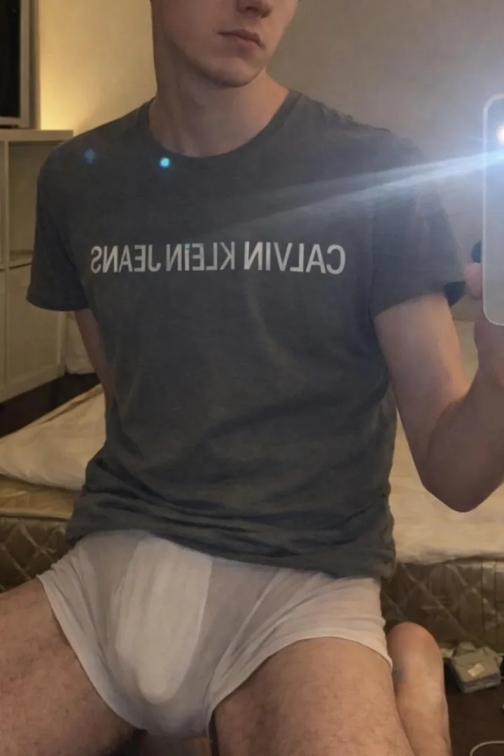 25 (gay) posted by NectarineBusy2381