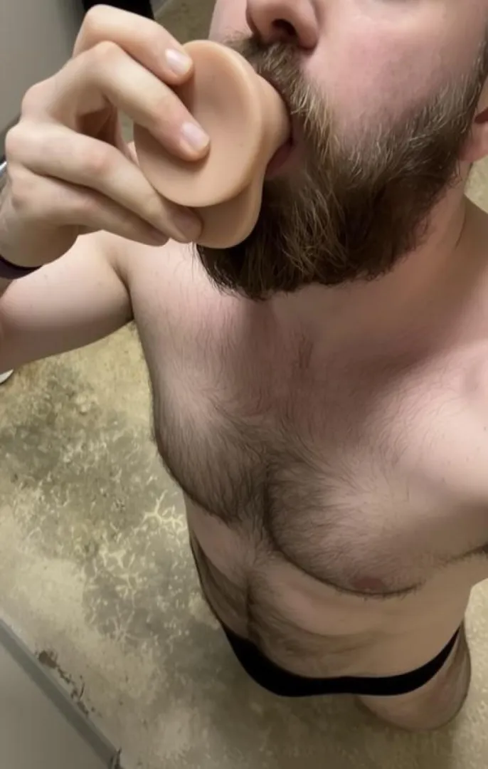 25 In Hoover area. Married to a woman, but secretly desperate for a man to use my throat. looking for someone hung and merciless to meet up, put me on my knees, and pound my throat brutally, like a cheap whore posted by cwp4555