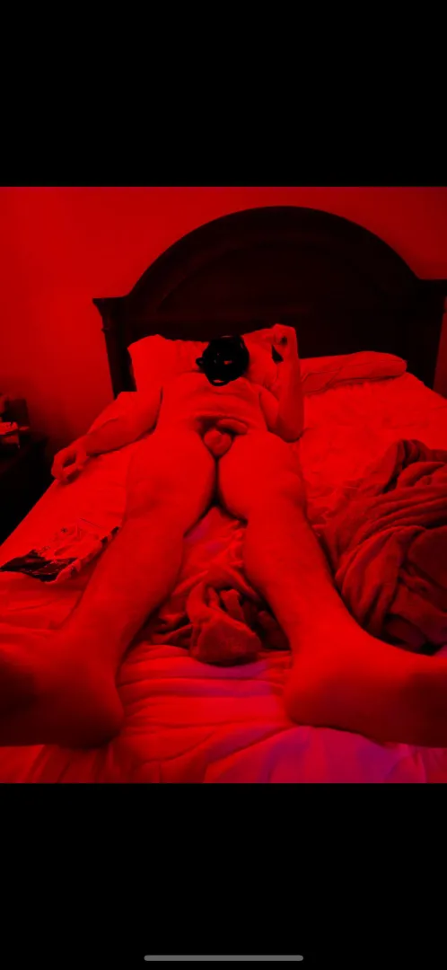 25 looking for FWB or quick fun dms open posted by droptines-oneofAkind