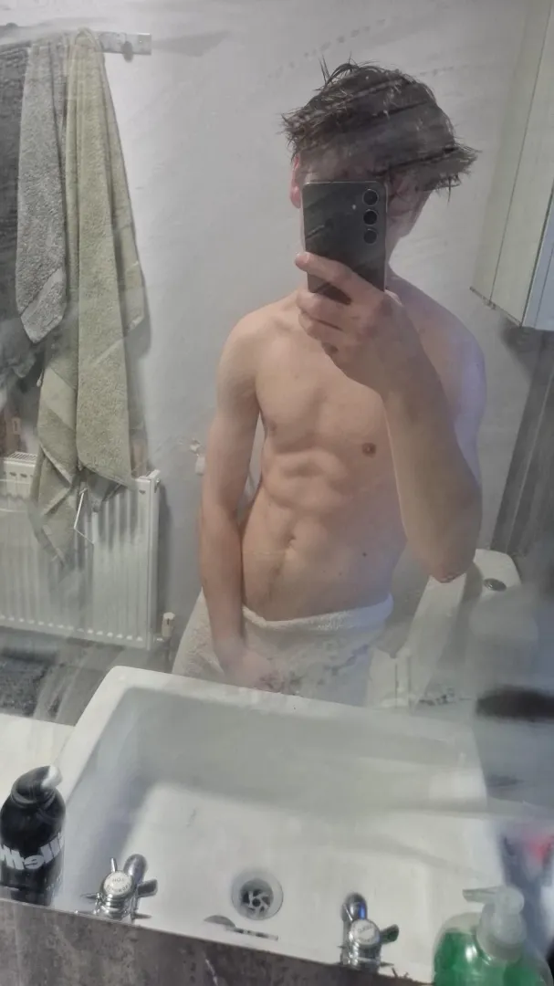 25 m4f posted by Equivalent_Count3227