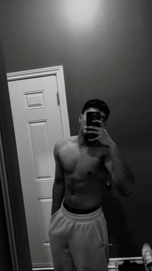 (25) M4F - Fit Bull looking for couples or Hotwives by Northernshaft00