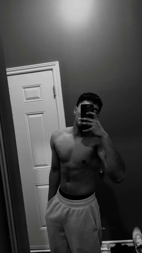 (25) M4F - Fit Bull looking for couples or Hotwives posted by Northernshaft00