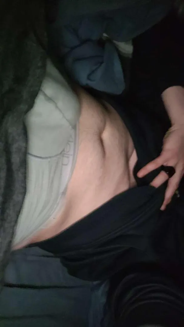 25 (m4f) looking for something casual or a FWB posted by Apprehensive-Arm7525