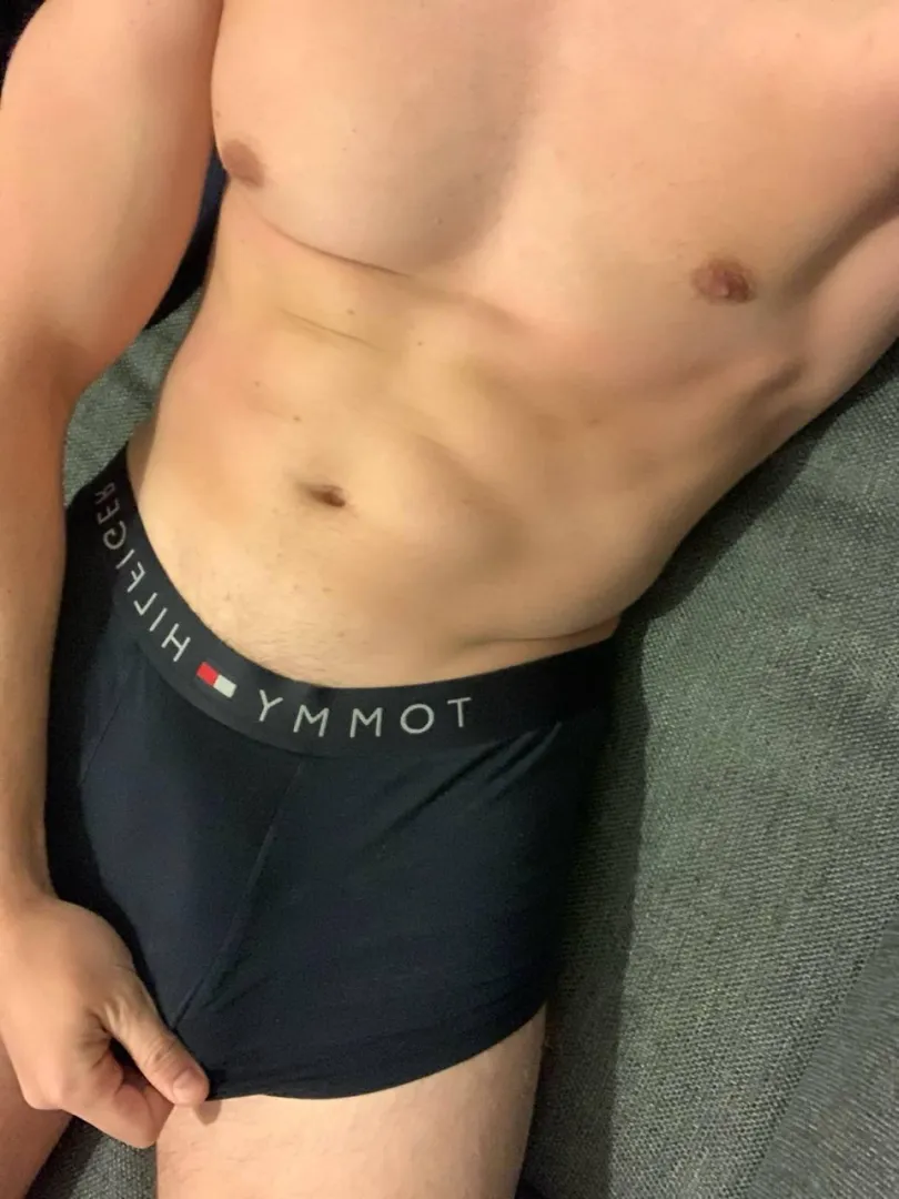 25 Straight - have a seat posted by Hot_Confidence_7527