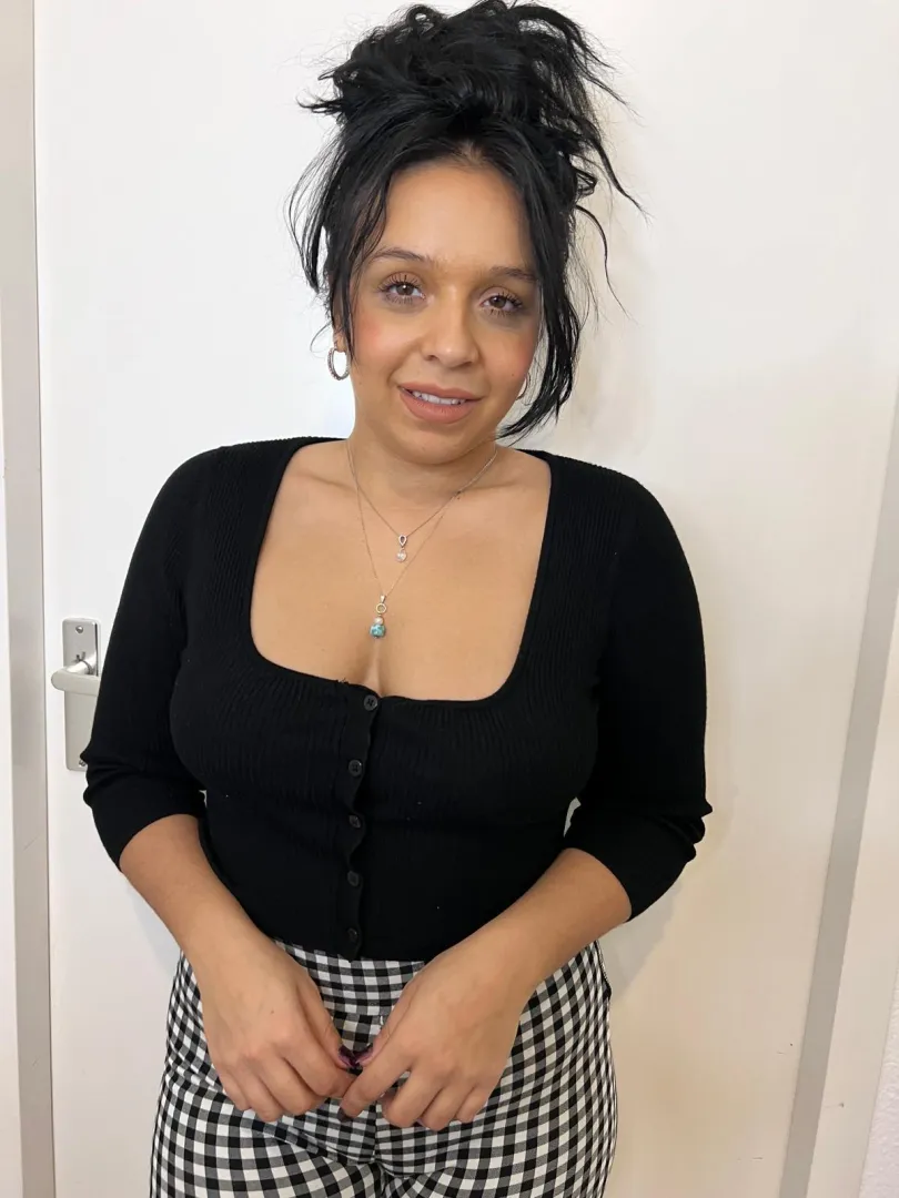 25 ys old but still naughty and tight enough posted by Galadriel69_