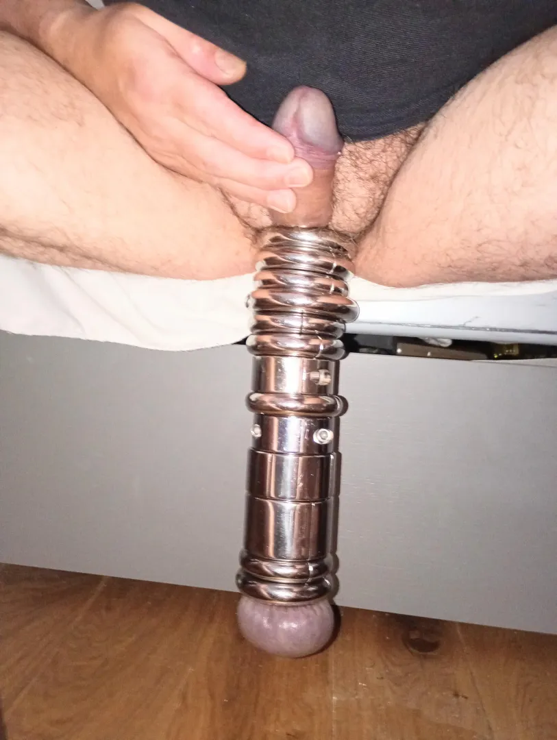 255mm Hanging posted by Metal_Micky