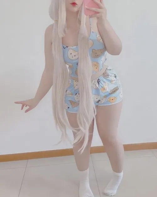 26 [F4M] #Madrid, Spain - I'm new to this! (Updated version, a 3rd post) by Historical-While616